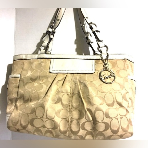 Coach Tan Signature print Tote Bag - Picture 1 of 9